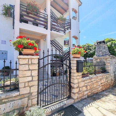 Marinela Studio Novigrad  Екстер'єр фото