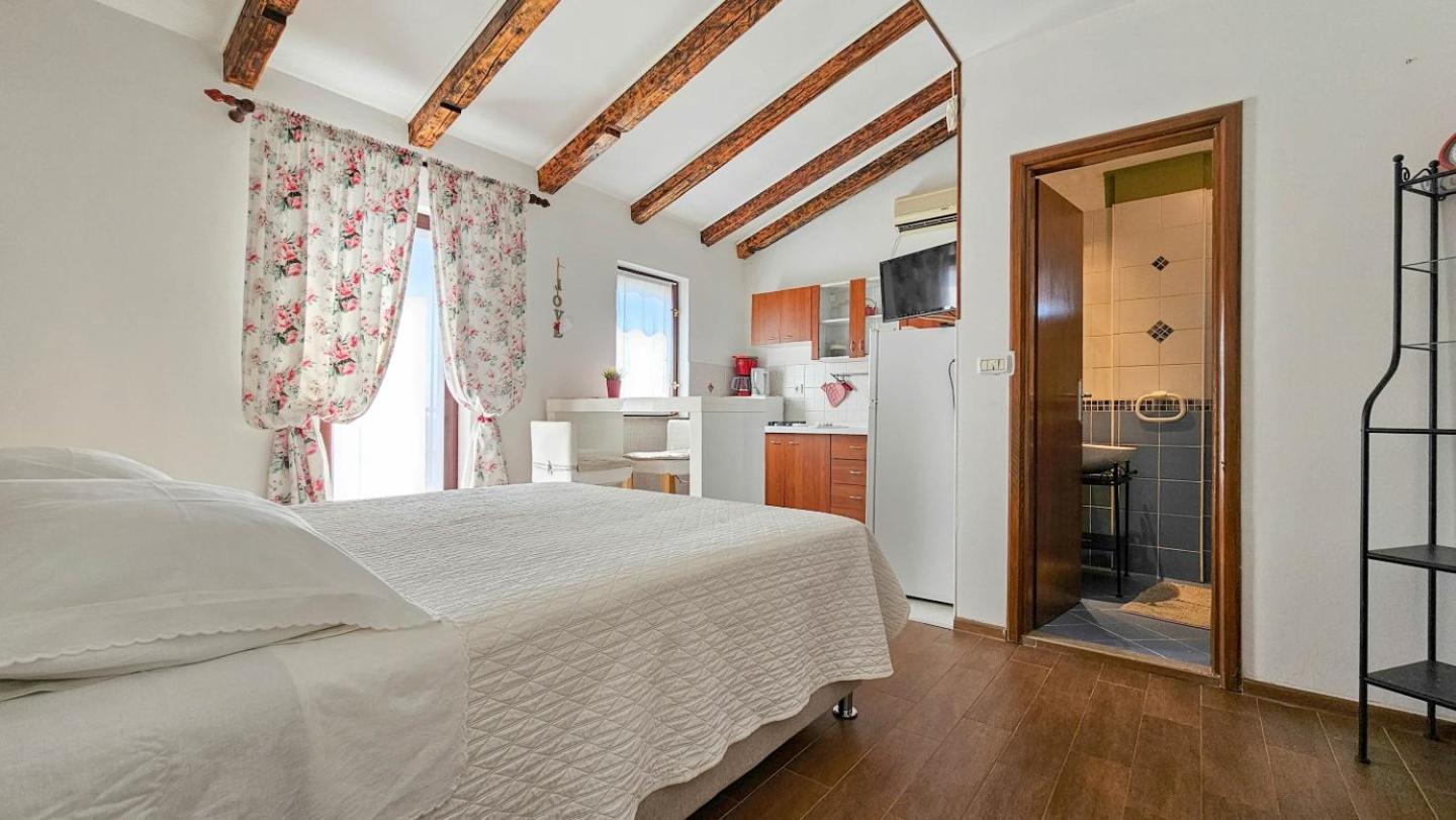 Marinela Studio Novigrad  Екстер'єр фото